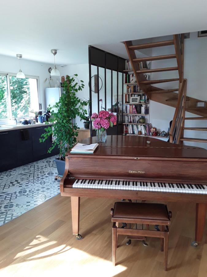 "La Charme" Bed & Breakfast Jalogny Exterior photo